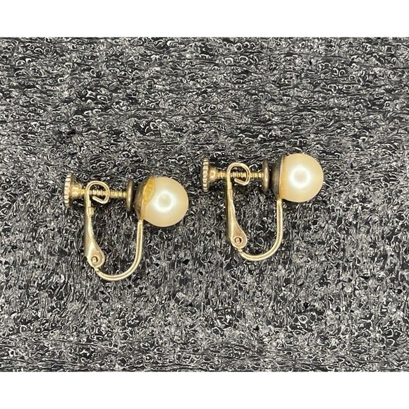Vtg Single Pearl Earrings Screw Back Hinge Clip On Ivory Studs Retro Elegant - Picture 2 of 3